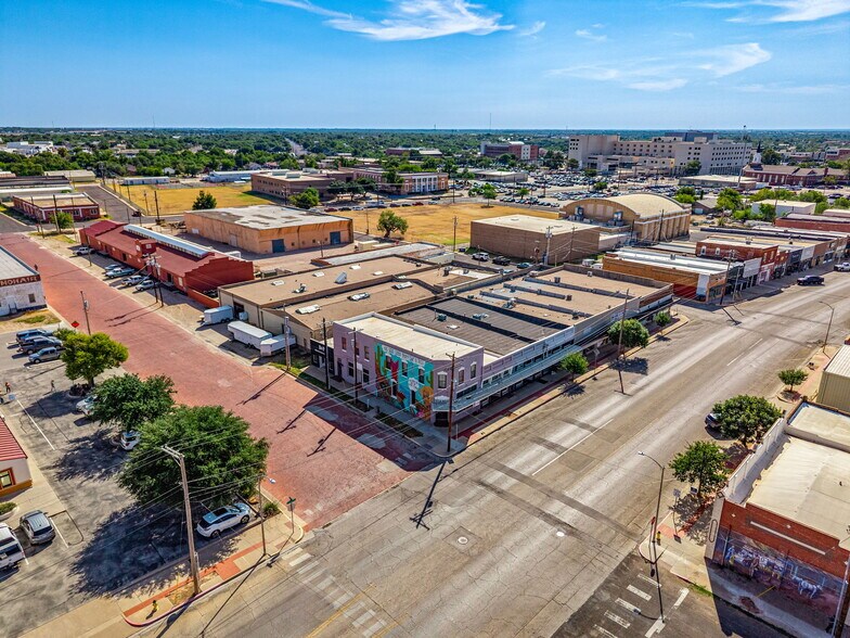 More Photos Of 318 N Chadbourne St, San Angelo Storefront For Sale