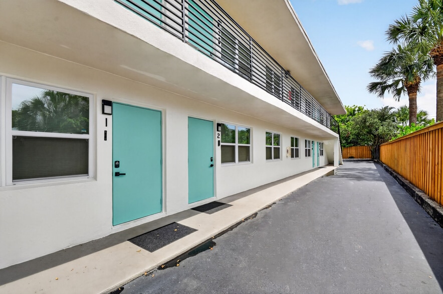 More Photos Of 618 6th St, West Palm Beach Apartments For Sale