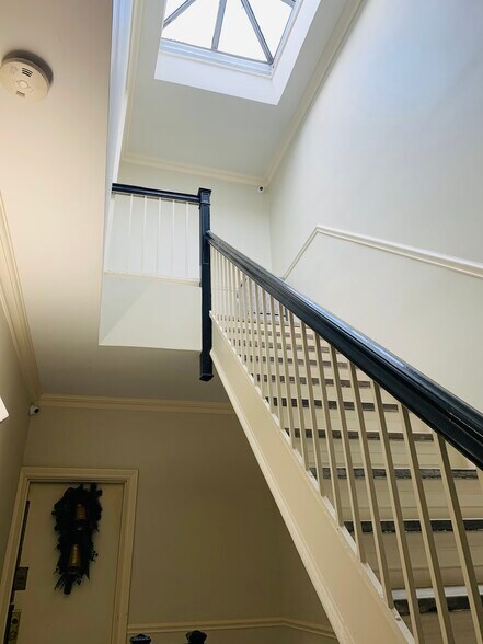 More Photos Of 4730 48th St, Woodside Multifamily For Sale