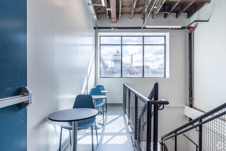 More Photos Of 2000-2014 5th St NE, Washington Warehouse For Lease