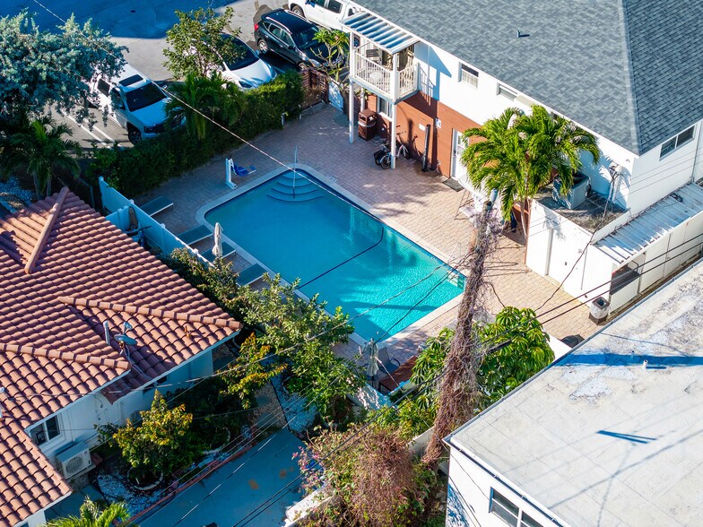 More Photos Of 3215 NE 7th St, Pompano Beach Apartments For Sale