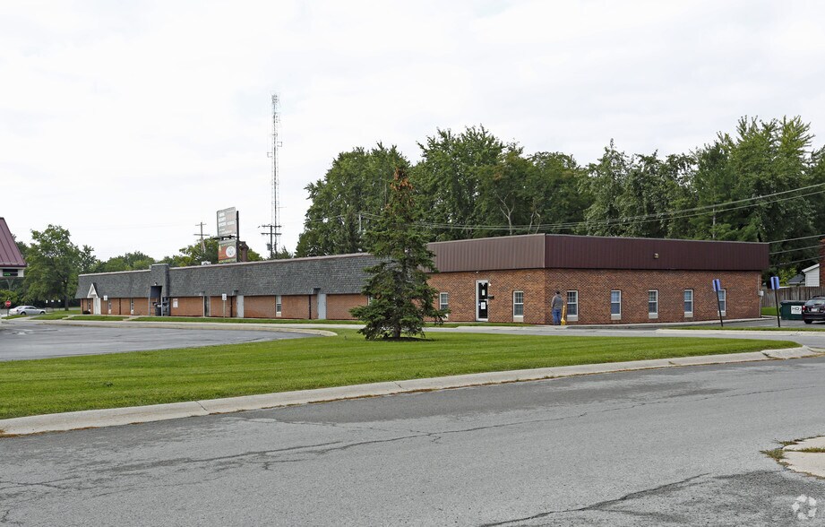More Photos Of 1624 Tiffin Ave, Findlay Office For Lease
