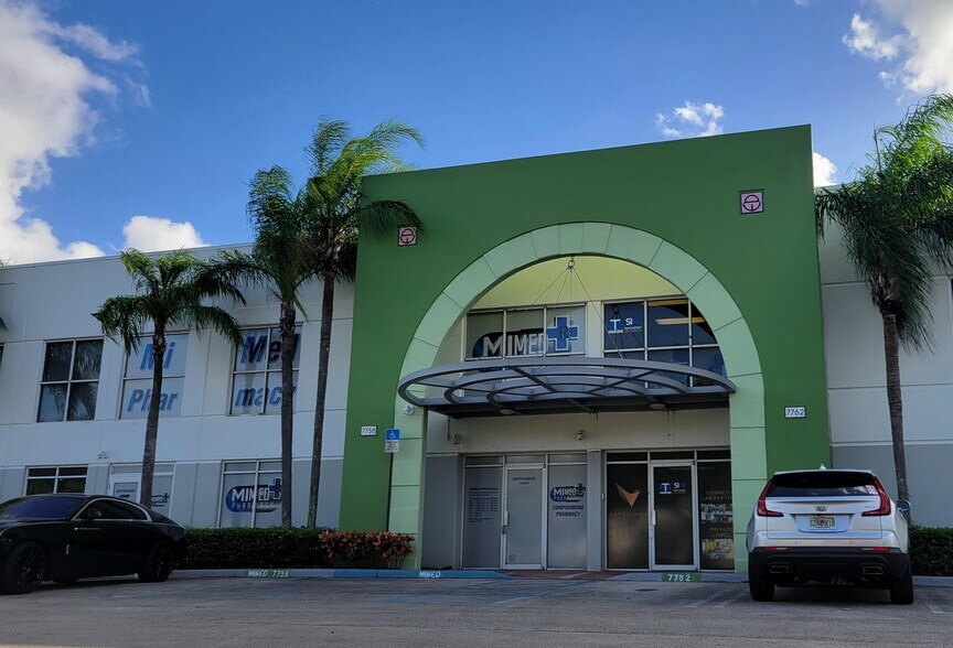 More Photos Of 7866 NW 46th St, Doral Distribution For Lease
