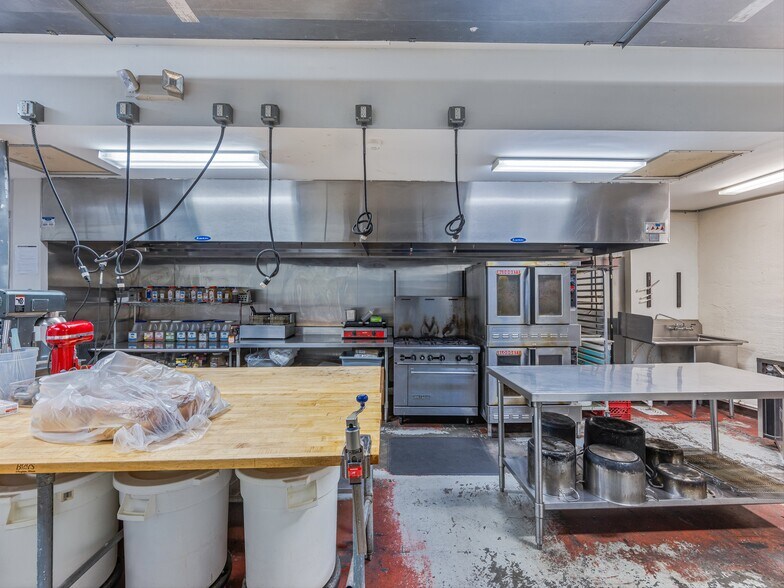 More Photos Of 114 N Lexington Ave, Asheville Restaurant For Sale