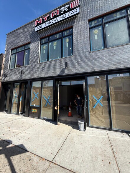 More Photos Of 43-19-43-23 Bell Blvd, Bayside Storefront For Lease