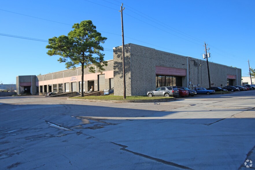 More Photos Of 9366 Wallisville Rd, Houston Warehouse For Lease