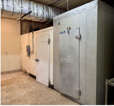 More Photos Of 2005-2051 Lathrop Ave, Racine Storefront For Lease