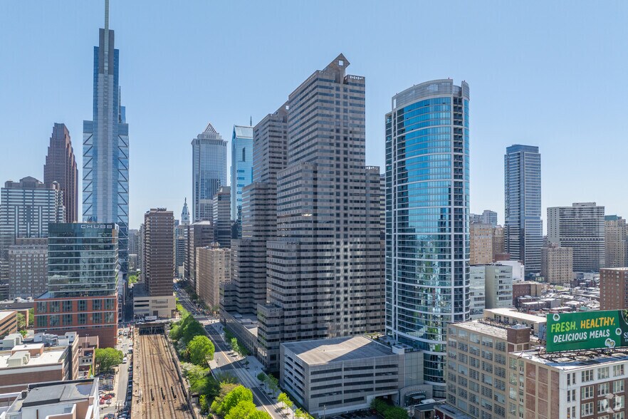 More Photos Of 2005 Market St, Philadelphia Office For Lease