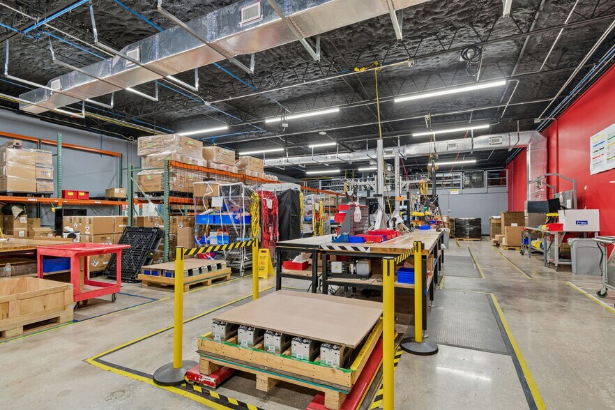 More Photos Of 1760-1770 Calumet St, Clearwater Warehouse For Lease
