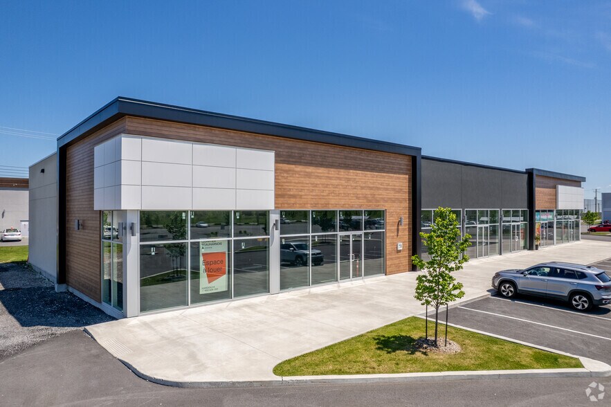 More Photos Of 400 rue Edmour-Daoust, Beauharnois Unknown For Lease