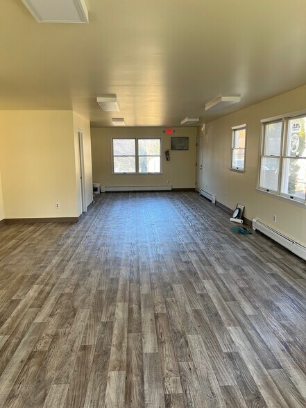 More Photos Of 539 Ringwood Ave, Wanaque Storefront Retail Office For Lease