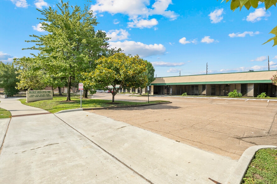More Photos Of 11200-11248 Wilcrest Green Dr, Houston Unknown For Lease