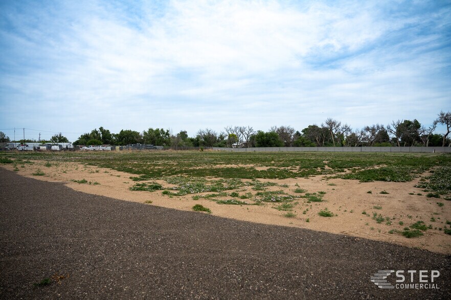 More Photos Of 1422 Cimarron Ct, Greeley Warehouse For Lease
