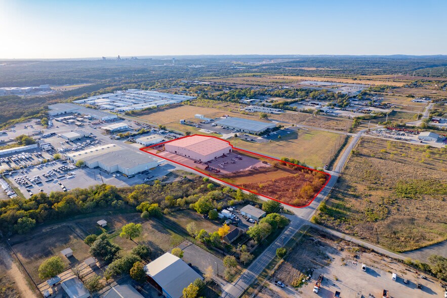 Primary Photo Of 8175 Bracken Creek Dr, San Antonio Distribution For Lease