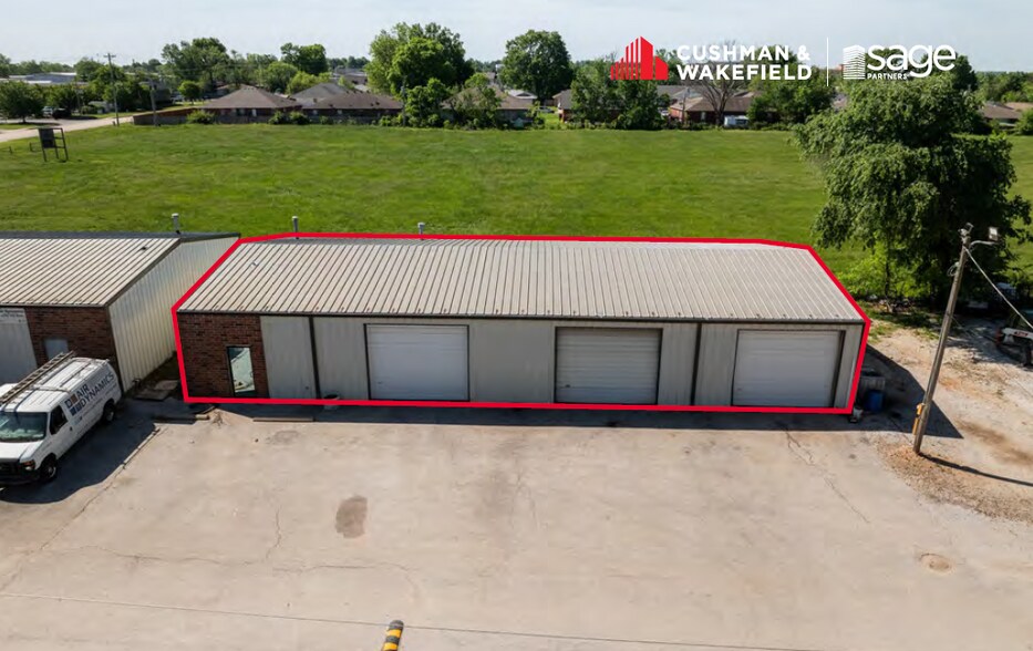 More Photos Of 422 S 40th St, Springdale Unknown For Lease