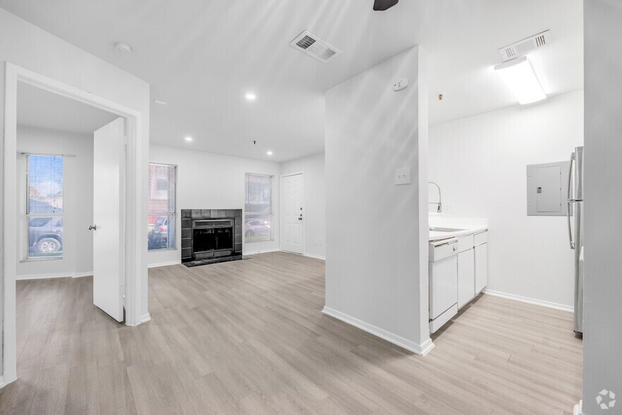 More Photos Of 2315 Moser Ave, Dallas Apartments For Sale