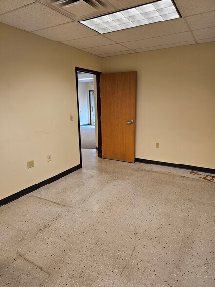 More Photos Of 2336 E Platte Ave, Colorado Springs Industrial For Sale