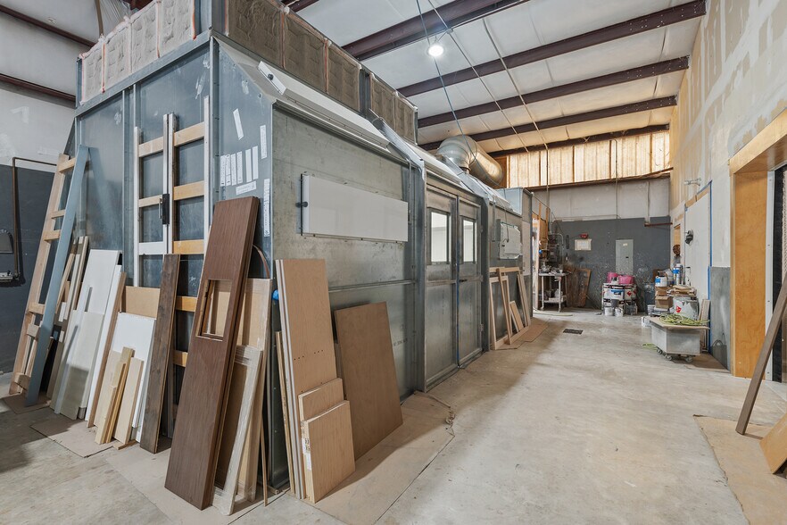 More Photos Of 26509 NW Us-27, High Springs Warehouse For Sale