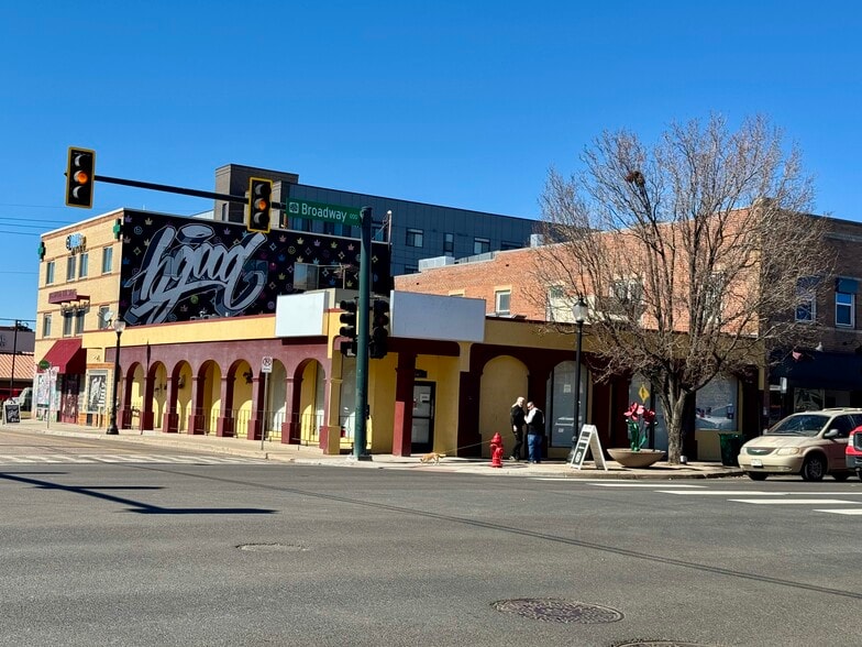 More Photos Of 3495 S Broadway, Englewood Restaurant For Lease