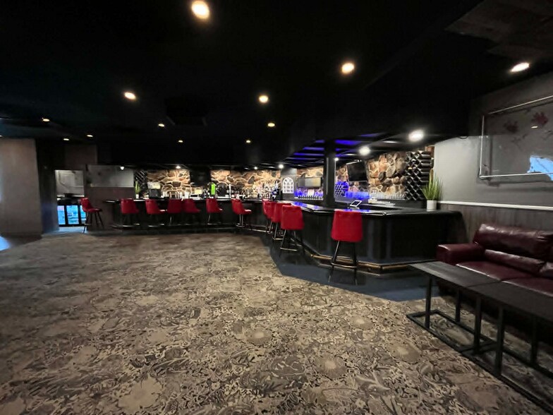 More Photos Of 296 Lake Shore Dr, Dunkirk Restaurant For Sale