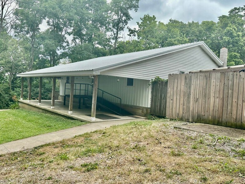 More Photos Of 368 Paynes Depot Rd, Lexington Manufacturing For Sale