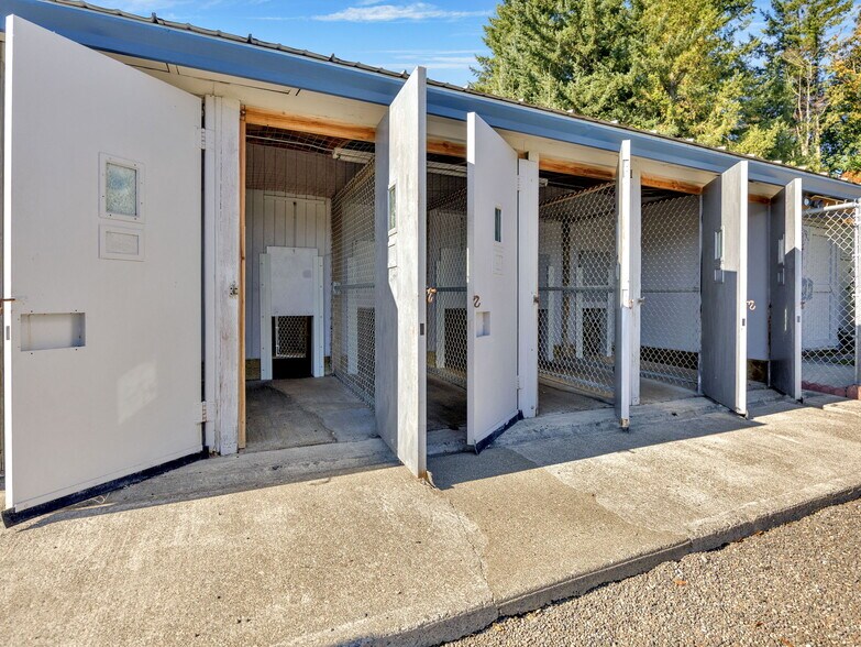 More Photos Of 44434 SE Coalman Rd, Sandy Light Manufacturing For Sale
