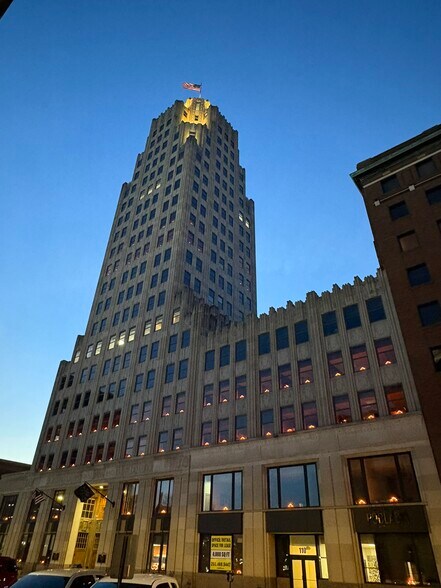 More Photos Of 116 E Berry St, Fort Wayne Office For Lease