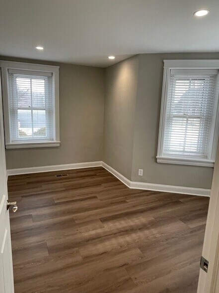 More Photos Of 418 Main St, Harleysville Office Residential For Lease