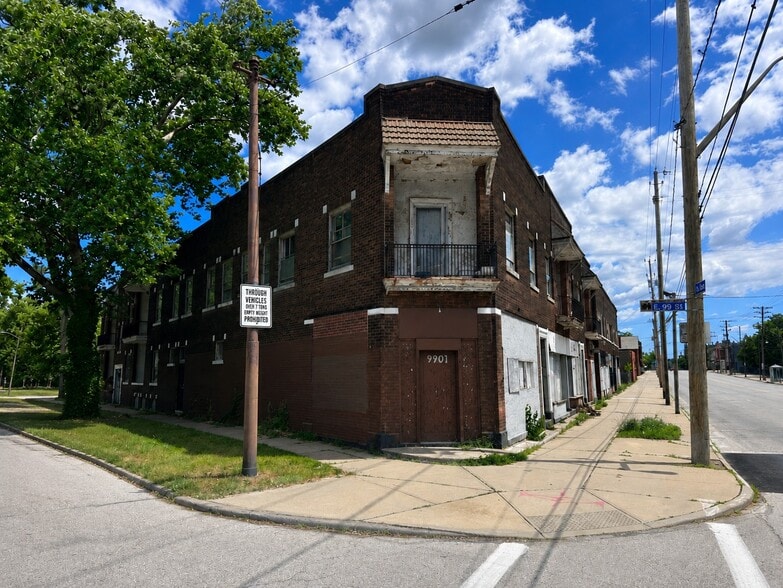 Primary Photo Of 741 E 99th St, Cleveland Flex For Sale