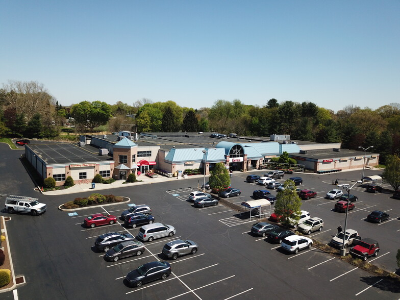 Primary Photo Of 731 Cherry Dr, Hershey Supermarket For Lease