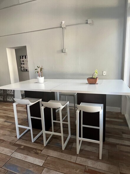 More Photos Of 1501-1505 E 9th Ave, Tampa Storefront For Lease