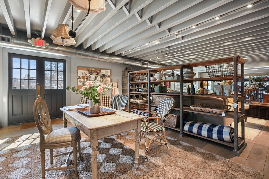 More Photos Of 259 Westchester Ave, Pound Ridge Storefront For Sale