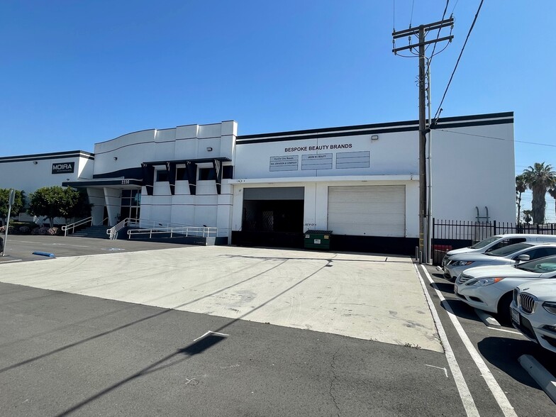 Primary Photo Of 2230-2250 Tubeway Ave, Commerce Warehouse For Lease