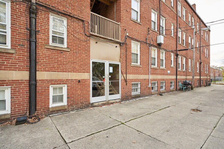 More Photos Of 3016 S Moreland Blvd, Cleveland Multifamily For Sale