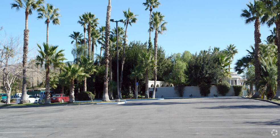 Primary Photo Of 670 Kendall Dr, San Bernardino Restaurant For Sale