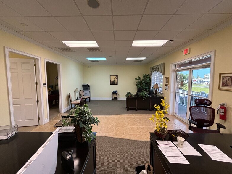 More Photos Of 6210 Scott St, Punta Gorda Office For Lease