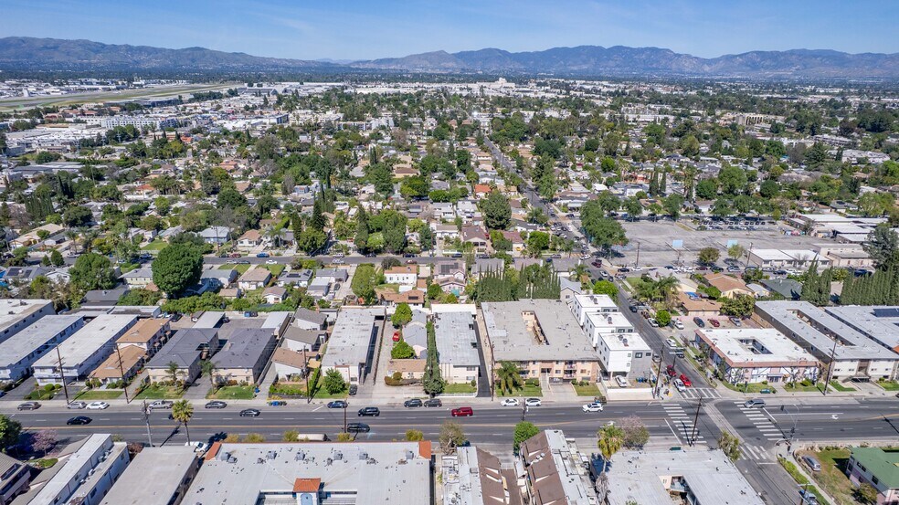 More Photos Of 15919 Vanowen St, Van Nuys Apartments For Sale