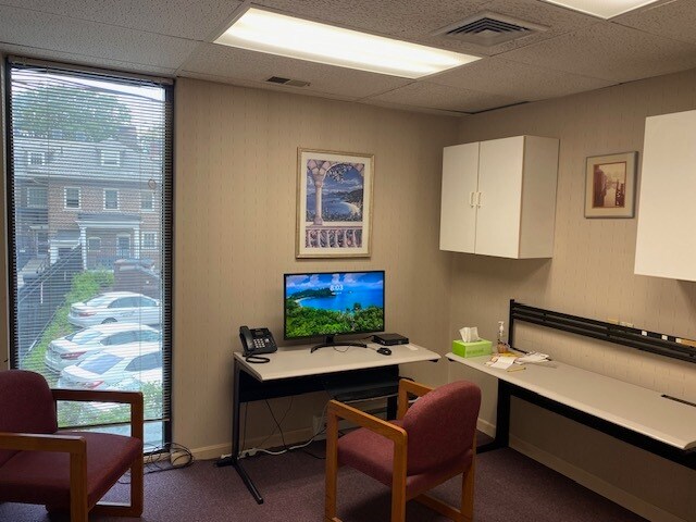 More Photos Of 155 Maple St, Springfield Medical For Sale