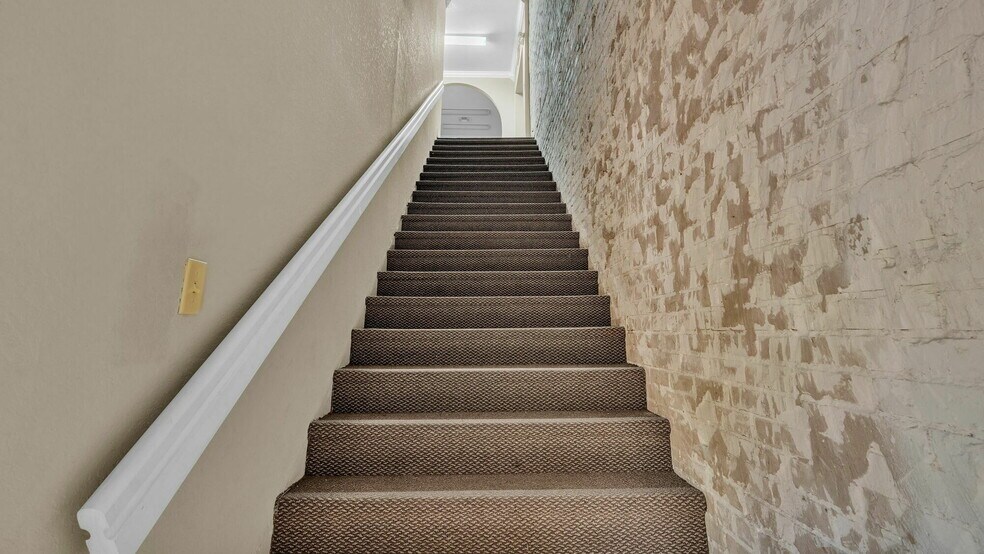 More Photos Of 415 E Main St, Bartow Office For Lease