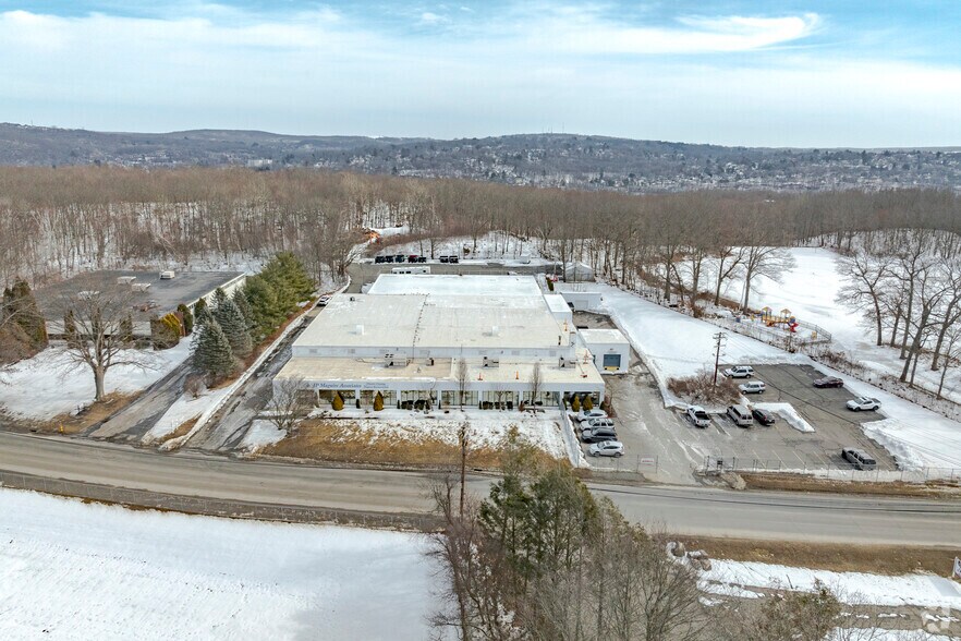 More Photos Of 266 Brookside Rd, Waterbury Manufacturing For Sale