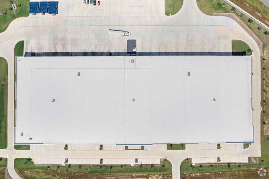 More Photos Of 4521 N US Highway 67, Midlothian Unknown For Sale