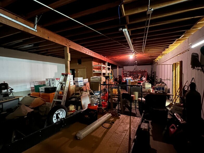 More Photos Of 430 N General McMullen Dr, San Antonio Auto Repair For Sale