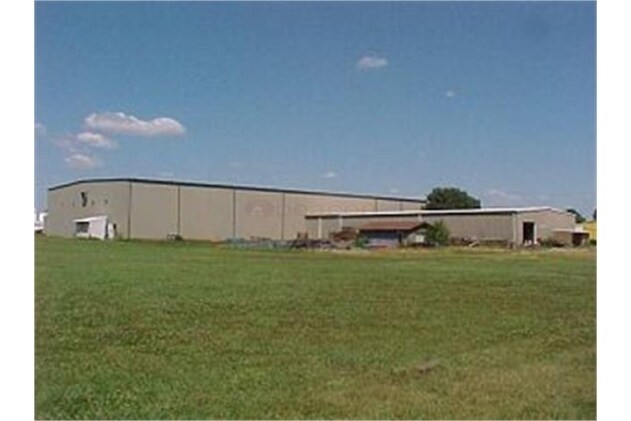 Primary Photo Of 216 W 1st St, Story City Manufacturing For Lease