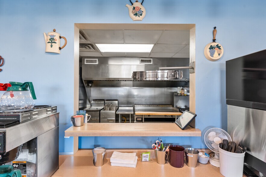 More Photos Of 816 Hwy 23/73, Princeton Restaurant For Sale