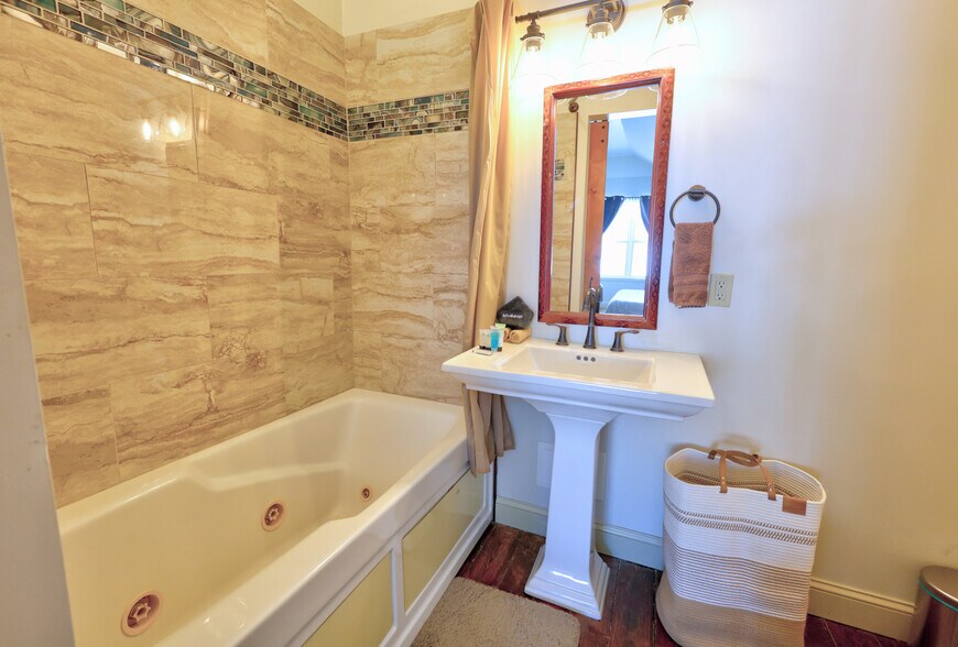 More Photos Of 400 Game Farm Rd, Catskill Hospitality For Sale
