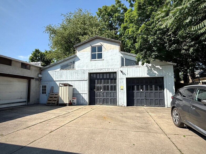 More Photos Of 361-369 Broad St, Waverly Apartments For Sale