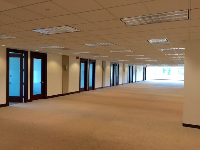 More Photos Of 150 College Rd W, Princeton Office For Lease