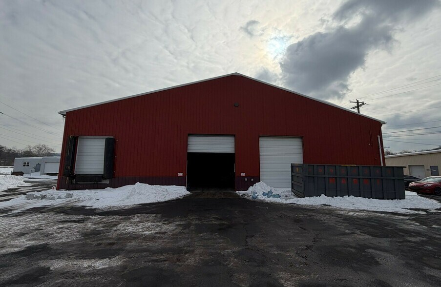 Primary Photo Of 200 N 1st St, Stroudsburg Warehouse For Lease
