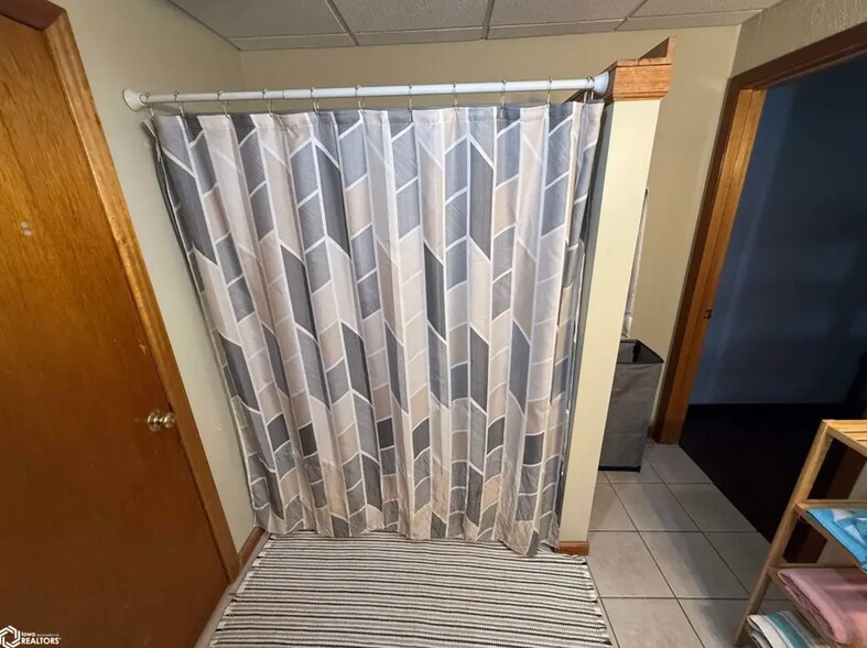 More Photos Of 113 N Jefferson St, Mount Pleasant Office For Sale