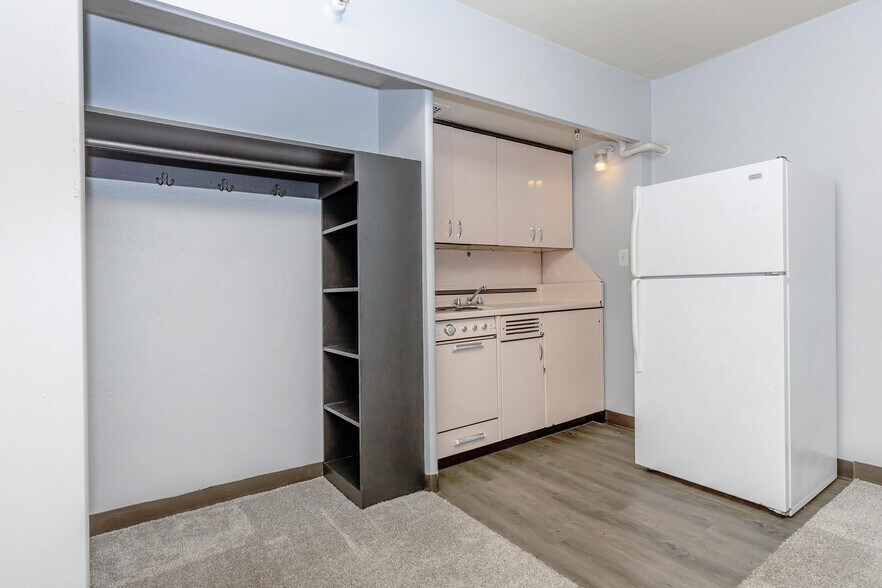 More Photos Of 320 N 22nd St, Omaha Apartments For Sale